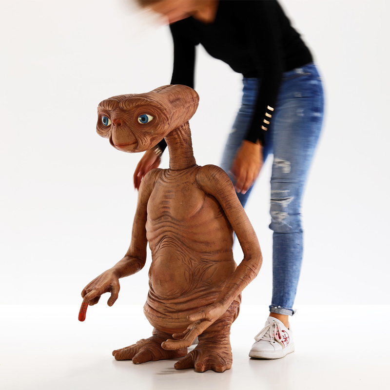 E.T. L extraterrestre Stunt Puppet replica taille réelle 90cm